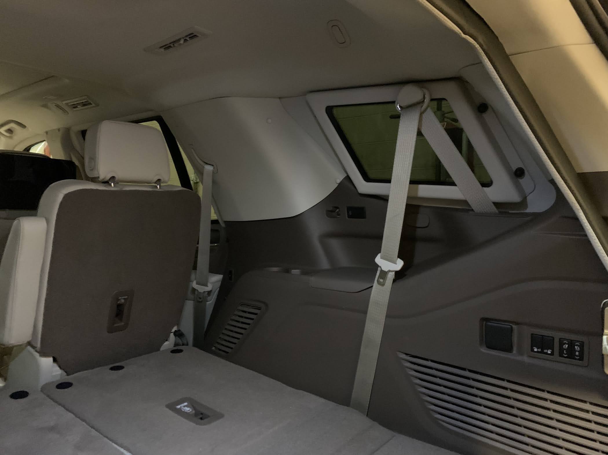 GMC Denali (White Interior)