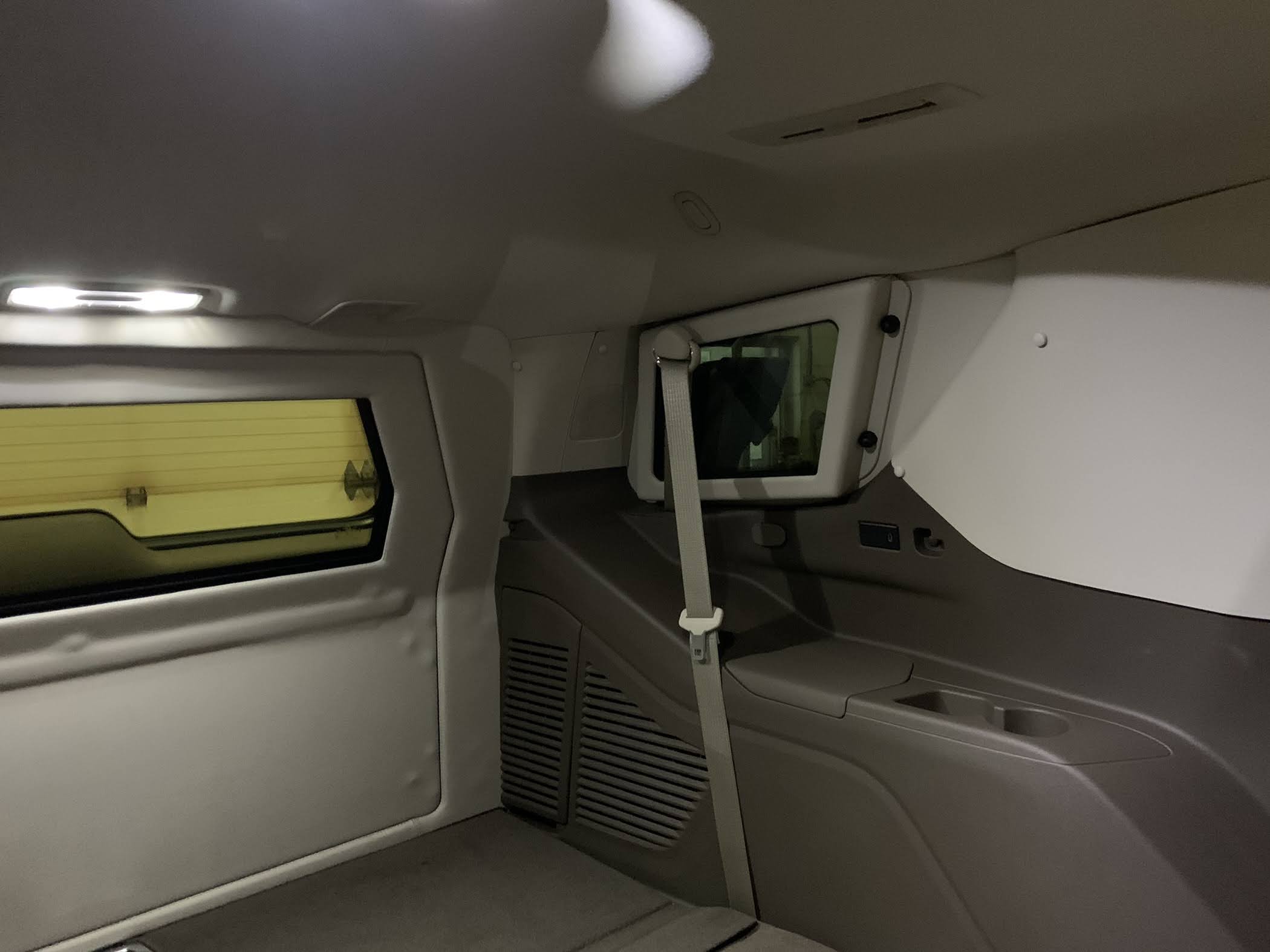GMC Denali (White Interior)