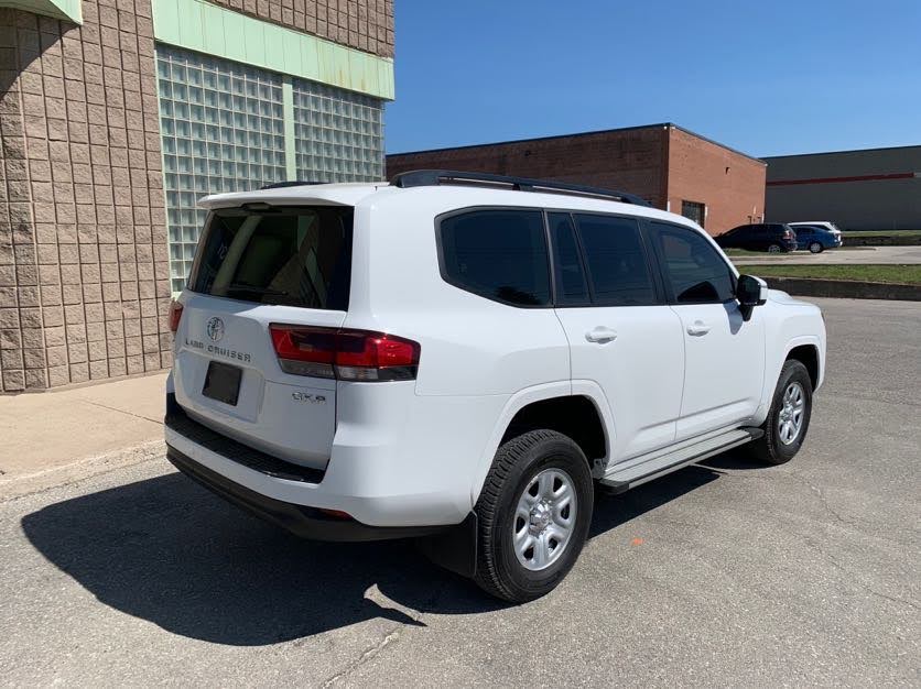 Toyota Land Cruiser (White)