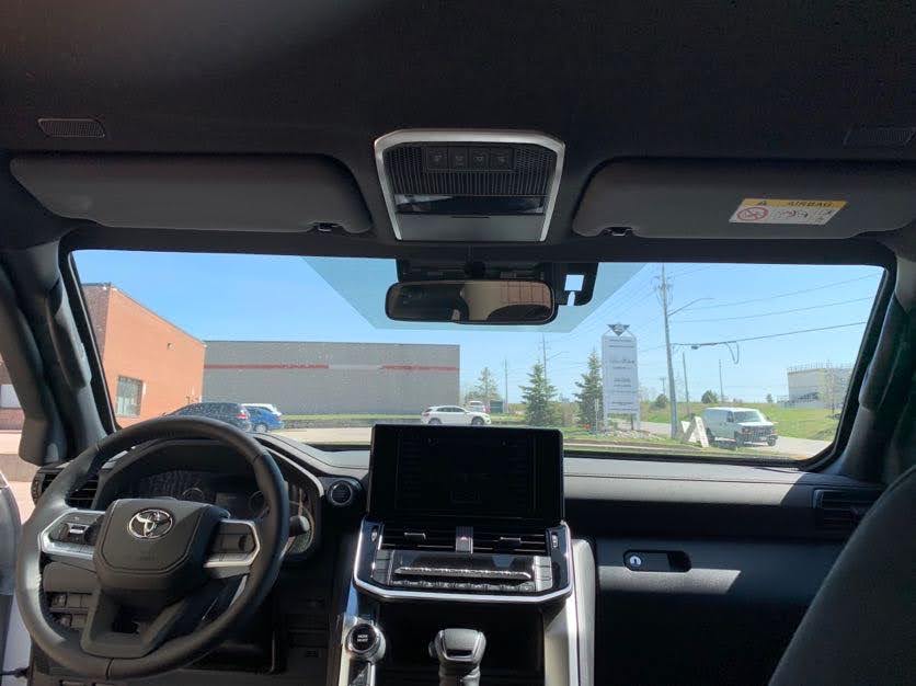 Toyota Land Cruiser (White)