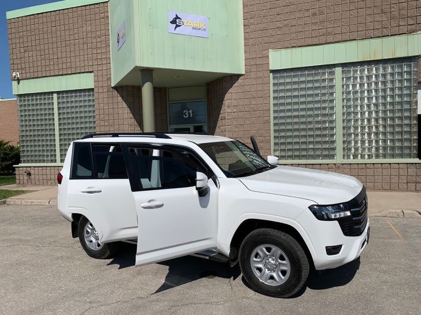 Toyota Land Cruiser (White)