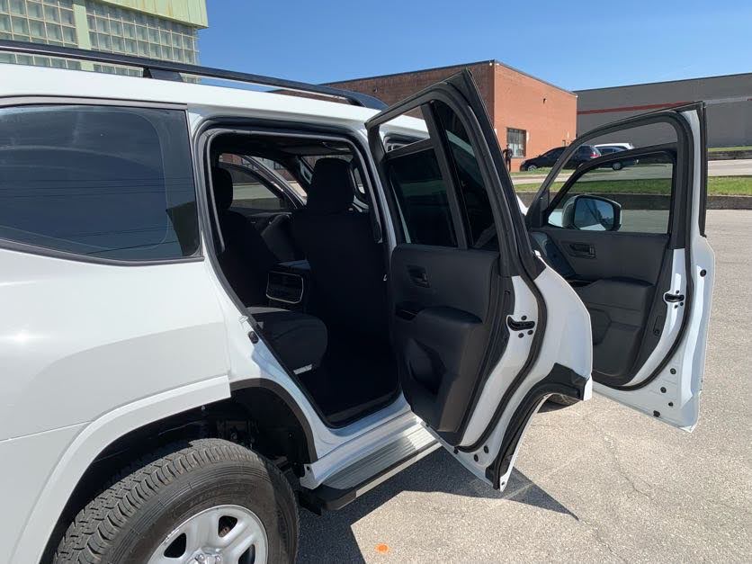 Toyota Land Cruiser (White)