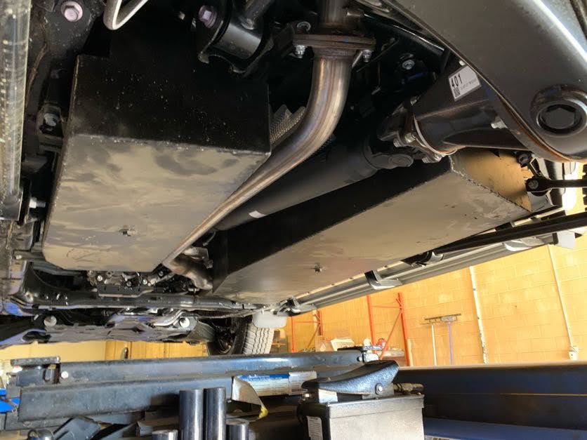 Toyota Land Cruiser (White)