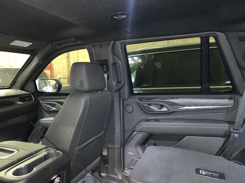 GMC Denali (interior negro)