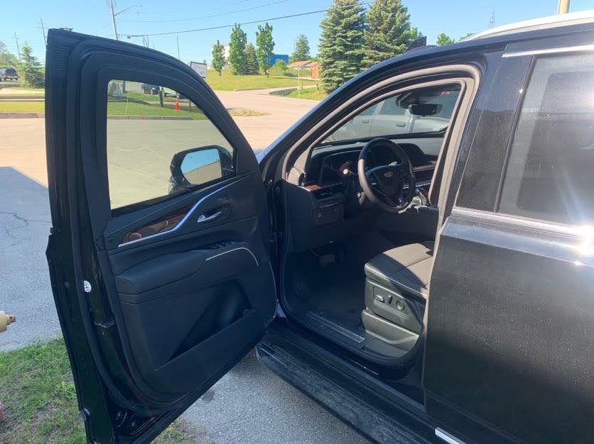 Cadillac Escalade (Black Interior)