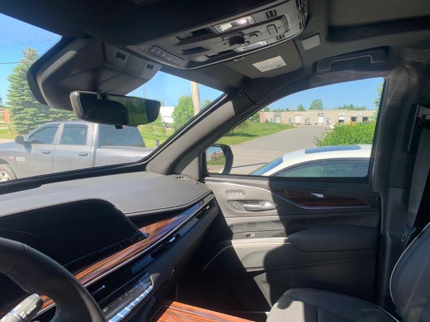 Cadillac Escalade (Black Interior)