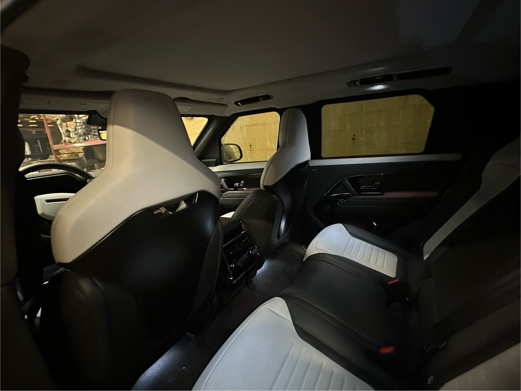 Range Rover SV Sport