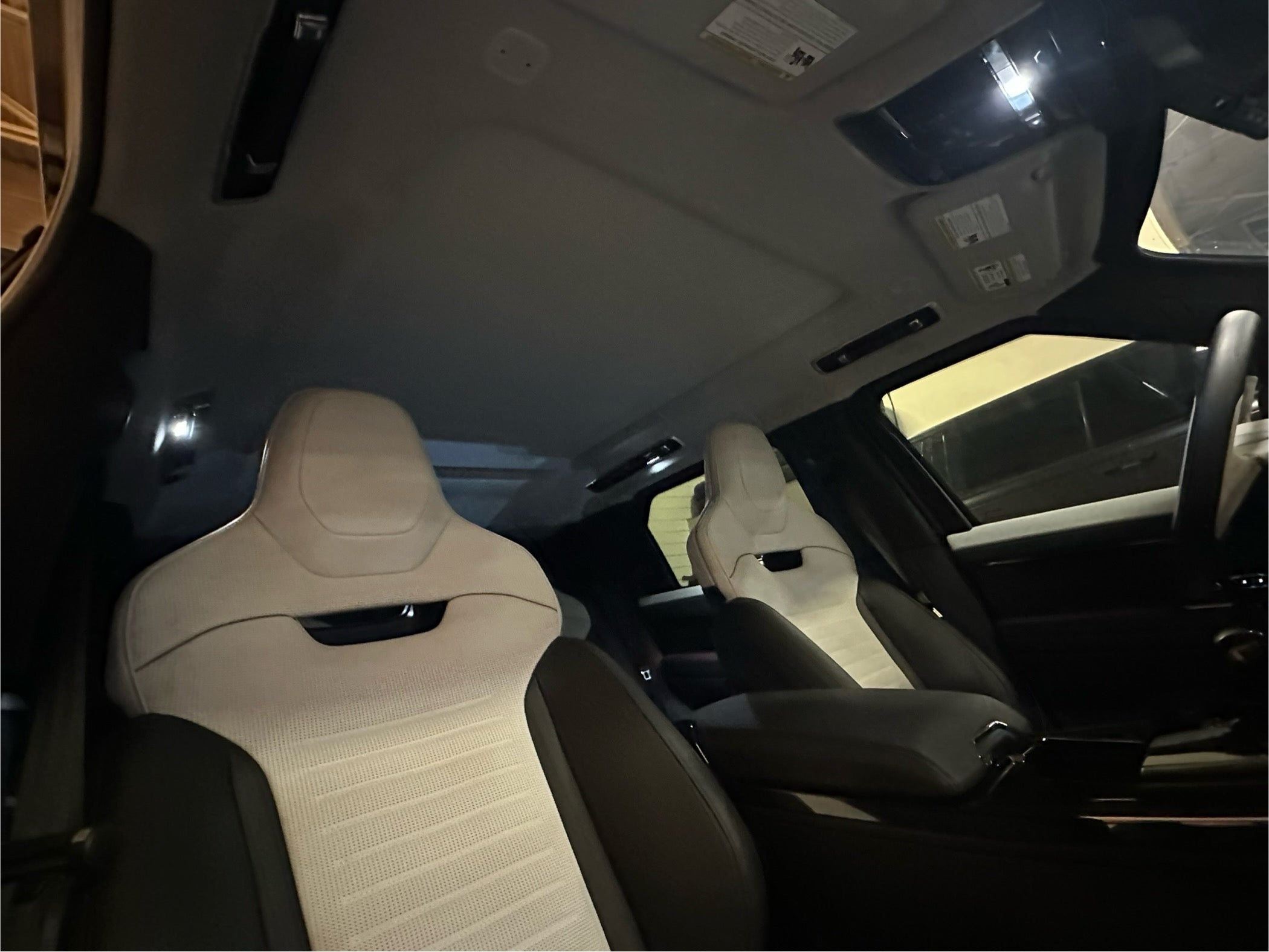 Range Rover SV Sport