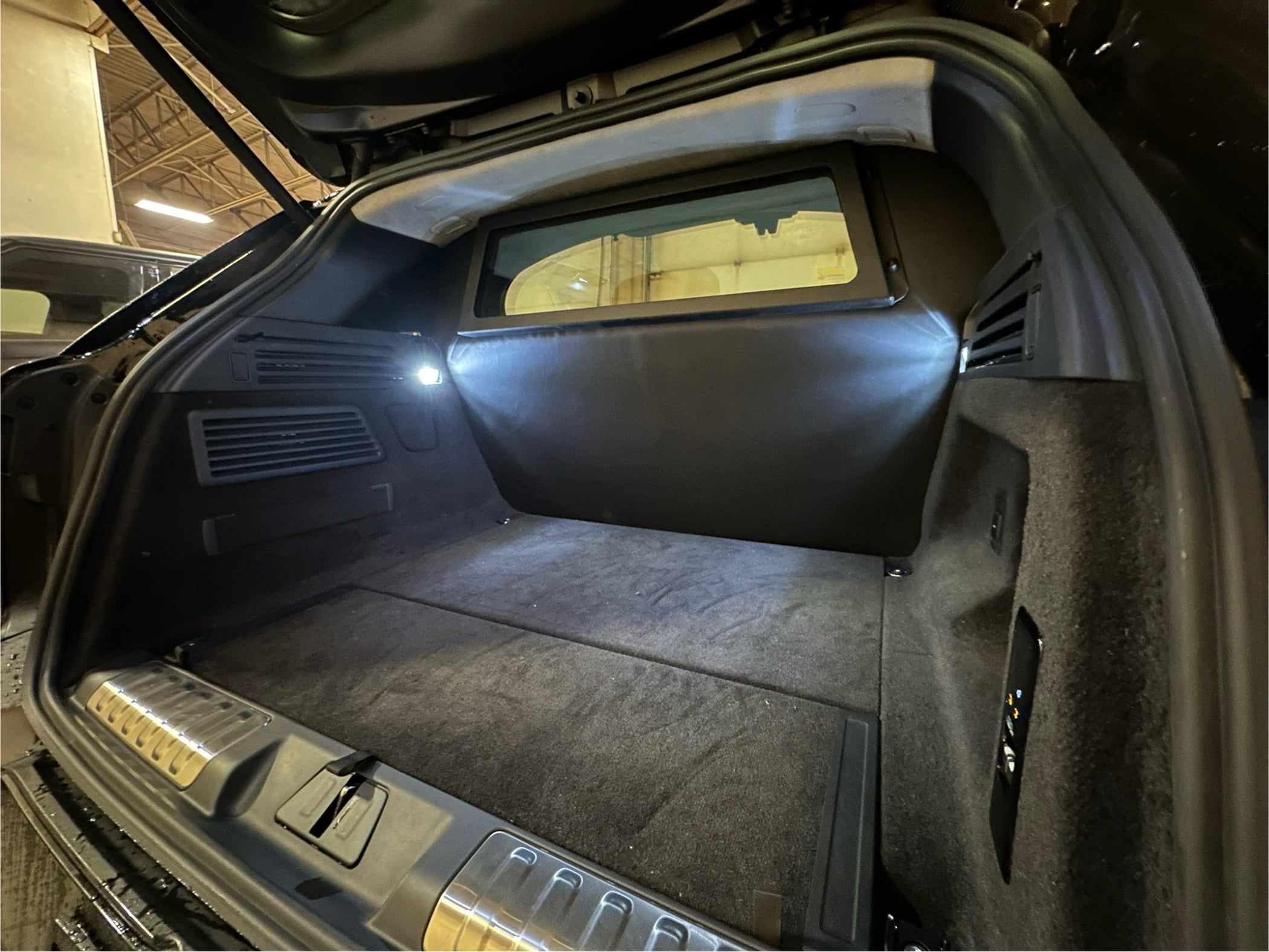 Range Rover SV Sport